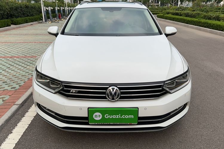 Used Volkswagen Variant 2018 380TSI Two-Wheel Drive Comfort Edition
