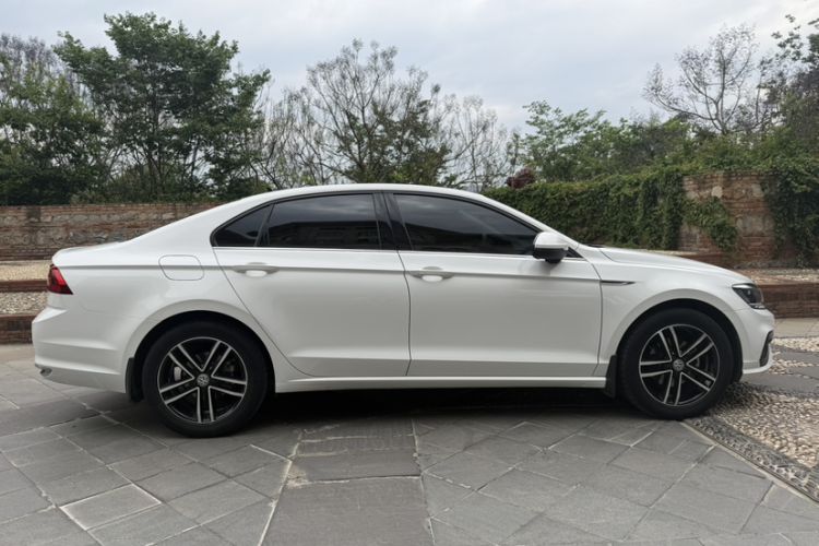 Used Volkswagen Lamando 2021 280TSI DSG Comfort Edition Exterior 3