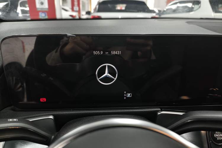 Used Mercedes-Benz GLB 2023 Refreshed GLB 200 Dynamic Edition