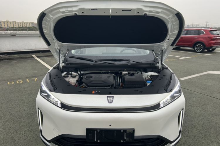 Used Roewe D5X DMH 2024 135 Tech Edition