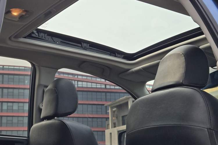 Used Subaru Forester 2013 2.5i Automatic Luxury Edition
