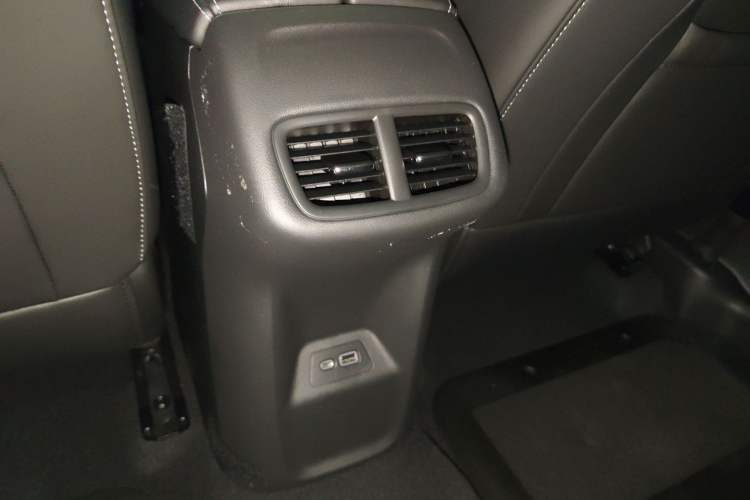 Used Buick Envision 2023 Encore Plus 652T Five-Seat Luxury Model
