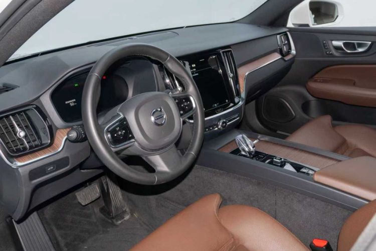 Used Volvo S60 2024 B4 Zhiyuan Luxury Edition