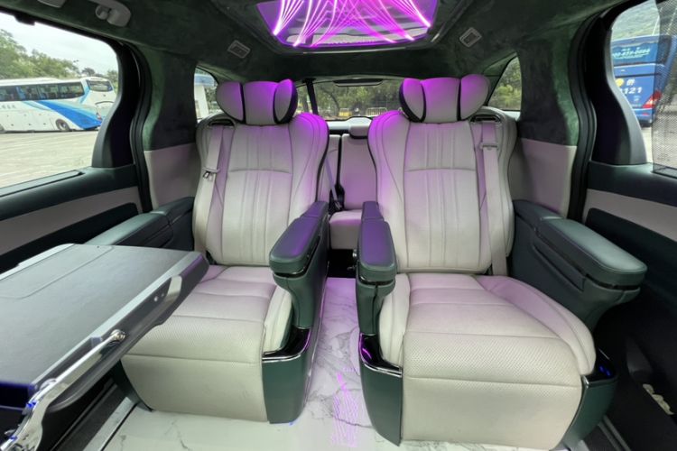 Used Toyota SIENNA 2021 2.5L Hybrid Comfort Edition Interior 8