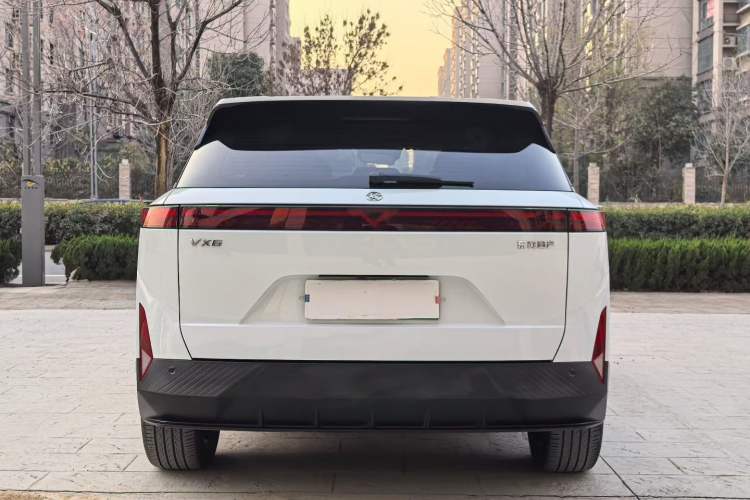 Used Venucia VX6 2023 520 Max
