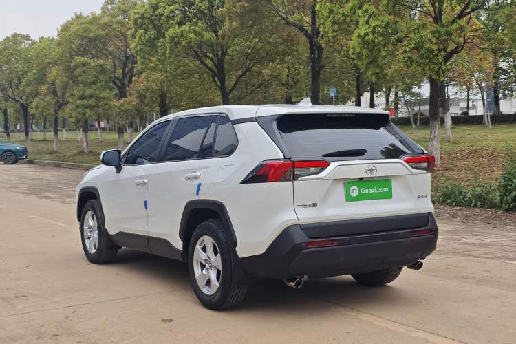 Used Toyota RAV4 2023 2.0L CVT Two-Wheel Drive Urban Edition Exterior 4