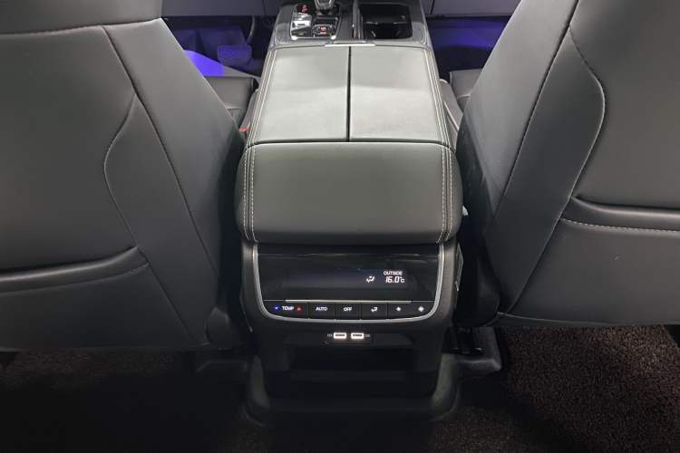 Used GAC Trumpchi GS8 2024 Linghang Series 2.0 TGDI Two-Wheel Drive Luxury Smart Connectivity Version Exterior 6