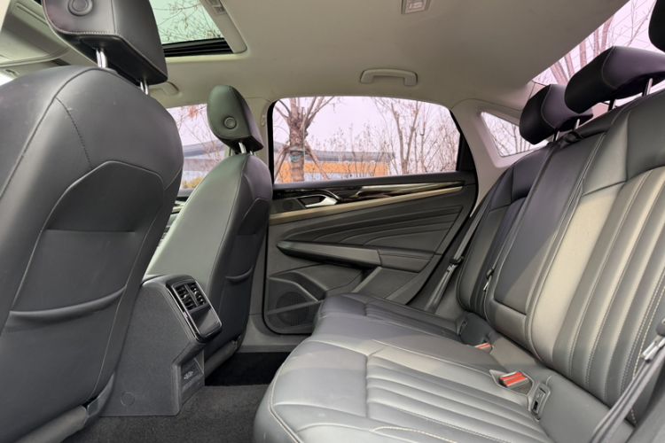 Used Volkswagen Passat 2019 280TSI Business Edition China VI Interior 6