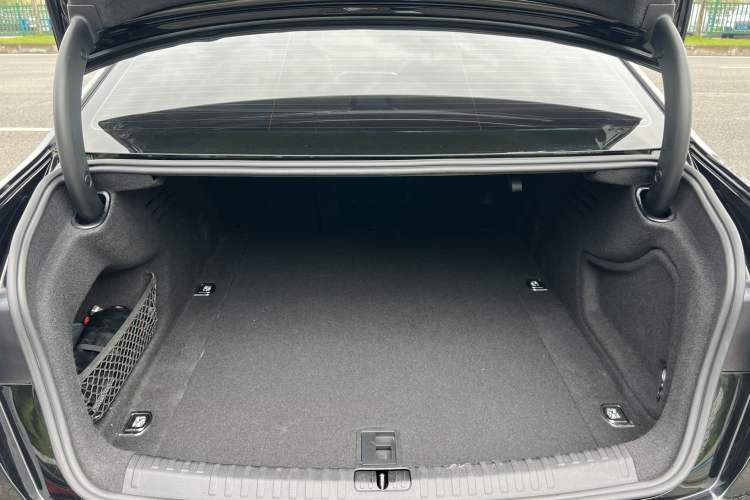 Used Audi A6L 2021 40 TFSI Luxury Dynamic Edition Trunk