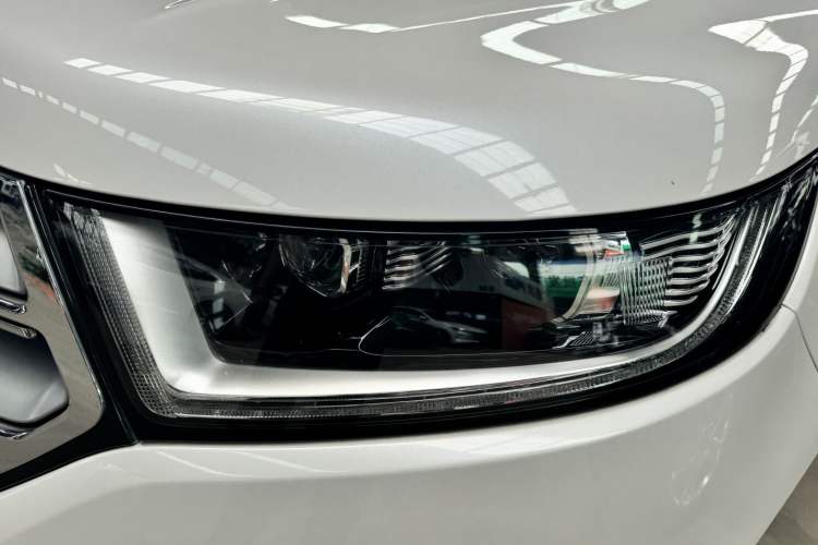 Used Ford Edge 2016 EcoBoost 245 Four-Wheel Drive Titanium Edition 7-Seater