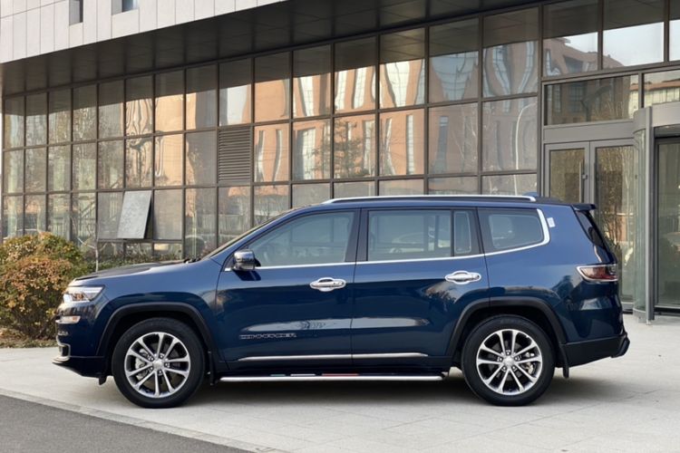 Used Jeep Commander 2018 2.0T Four-Wheel Drive Smart Enjoyment Version China V Emission Standard