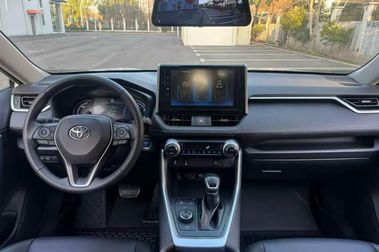 Used Toyota RAV4 2020 Dual-Engine 2.5L E-CVT 4x4 Elite PLUS Edition
