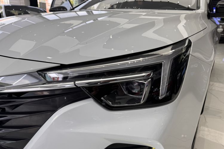 Used Roewe i6 MAX 2020 300TGI Automatic "Swell Cool Smart Drive" Edition