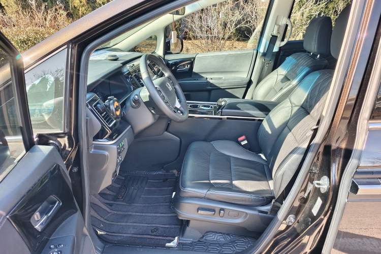 Used Honda Elysion 2019 2.0L Hybrid Luxury Edition
