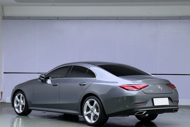 Used Mercedes-Benz CLS 2018 CLS 300 Dynamic Edition Exterior 2