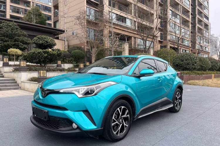Used Toyota C-HR 2018 2.0L Leading Edition China VI
