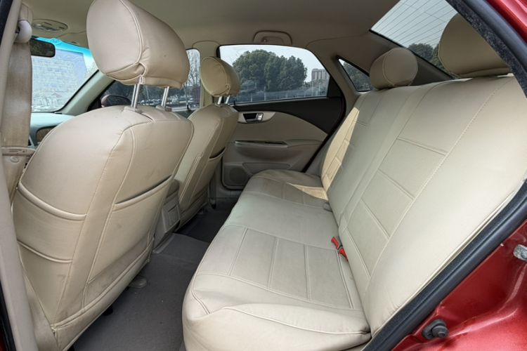 Used Buick Excelle 2015 1.5L Automatic Classic Model
