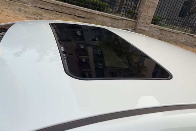 Used Roewe 350 2015 1.5L Manual Luxury Sunroof Edition