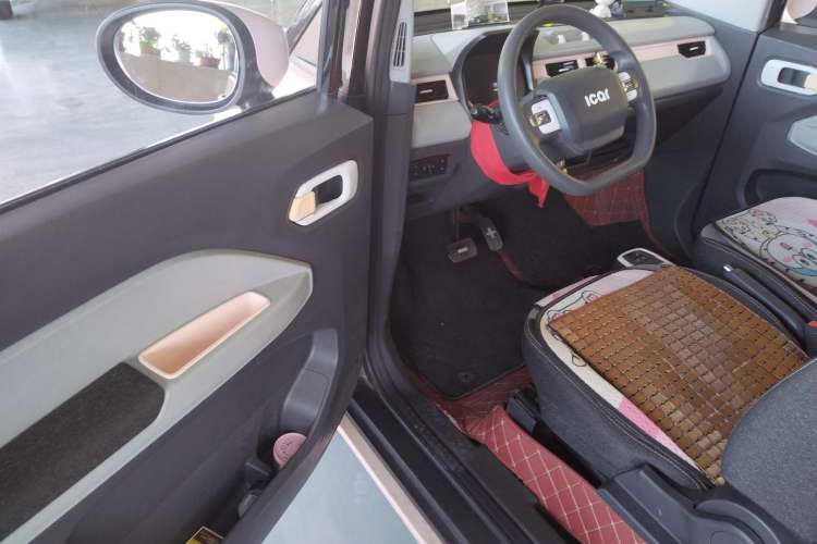 Used Chery New Energy QQ Ice Cream 2022 170km Sundae Phosphate Lithium-Ion