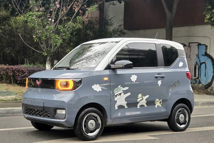Used Wuling Hongguang MINIEV 2021 Macaron Fashion Edition Lithium-Ion Battery