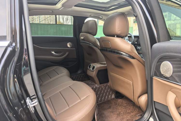 Used Mercedes-Benz E-Class 2020 E 300 L Sporty and Stylish Model
