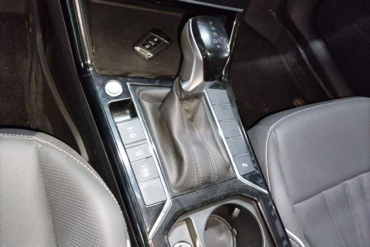 Used Volkswagen Passat 2024 380TSI Dragon Edition
