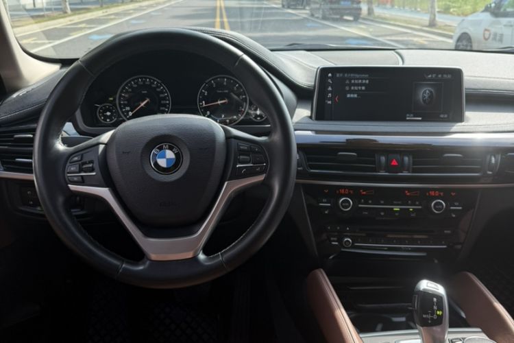 Used BMW X6 2017 xDrive28i
