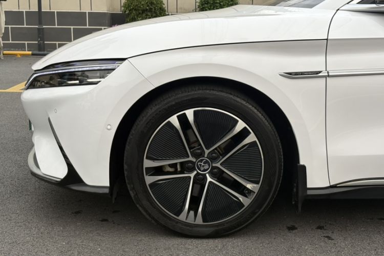 Used BYD Han 2020 EV Long-Range Deluxe Model Exterior 8