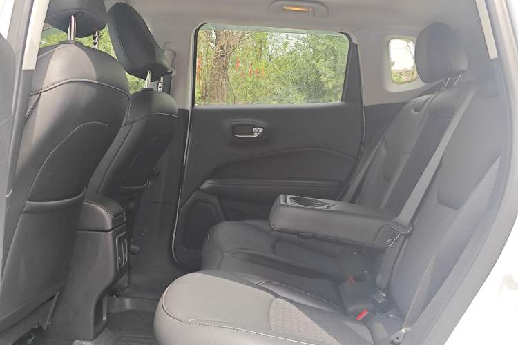 Used Jeep Compass 2019 220T Automatic Enjoyment Version Interior 2