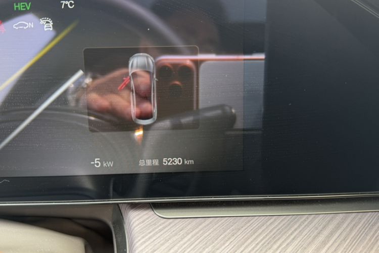 Used Denza Z9 2024 1100 km All-Wheel-Drive Ultra Version
