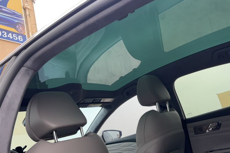 Used Geely Galaxy 8 2025 130km EM-i Flagship Edition Headliner