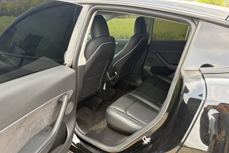 Used Tesla Model Y 2022 Revised Version Rear-Wheel Drive Interior 4