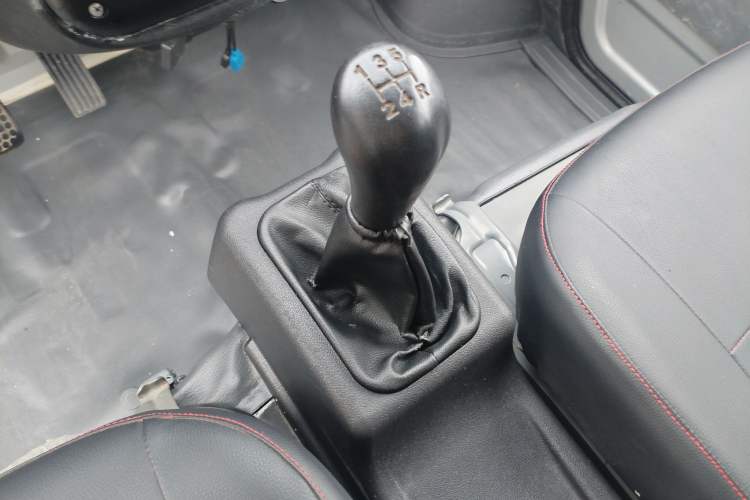 Used Wuling Zhiguang 2020 1.2L Practical Model China VI LSI