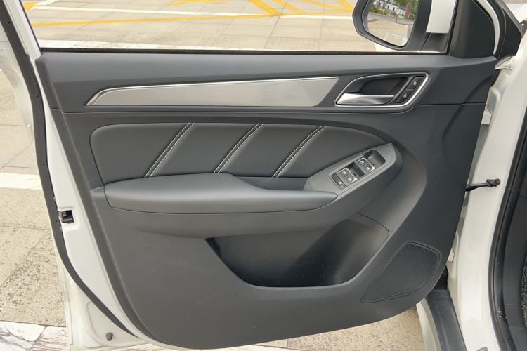 Used Roewe RX5 2019 20T Two-Wheel Drive Automatic Ali Smart Connectivity Platinum Edition