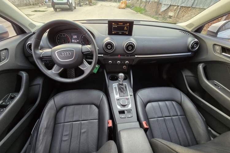 Used Audi A3 2014 Limousine 35 TFSI Automatic Advanced Model
