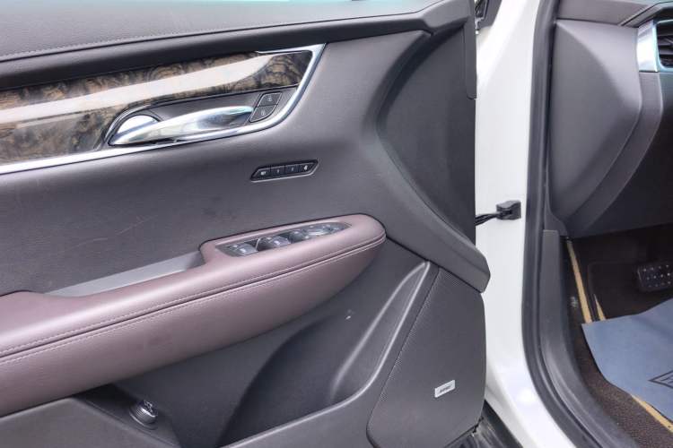 Used Cadillac XT6 2020 28T Six-Seater Four-Wheel-Drive Luxury Version
