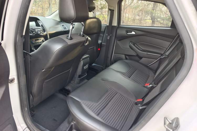 Used Ford Focus 2017 Hatchback 1.6L Manual Fashion Edition SmartDrive Version