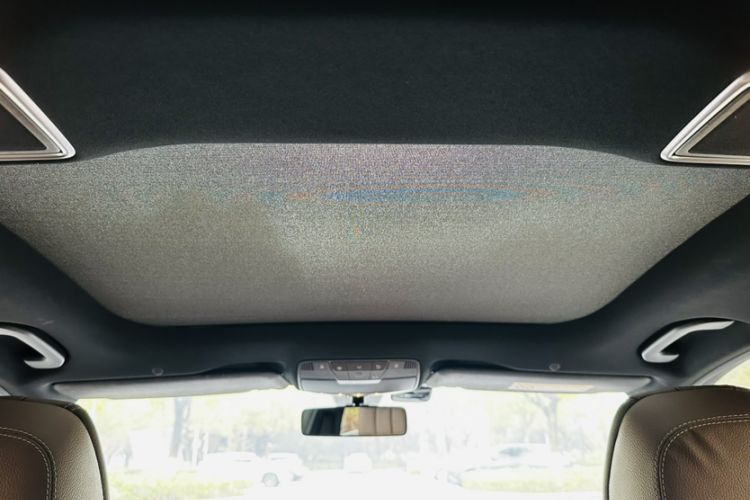 Used Mercedes-Benz E-Class New Energy 2022 Facelift E 350 e L Plug-in Hybrid Sedan Interior 8