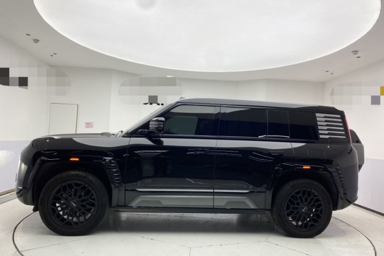 Used Yangwang U8 2023 Luxury Edition
