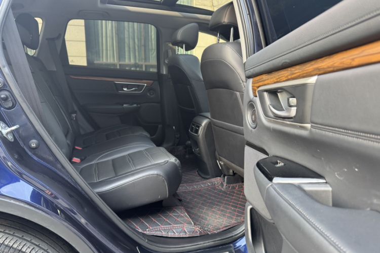 Used Honda CR-V 2021 240TURBO CVT 2WD Fashion Edition Interior 9