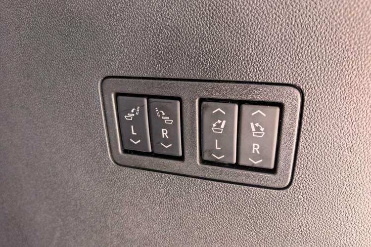 Used Buick Enclave 2022 652T Two-Wheel-Drive Prestige 7-Seater