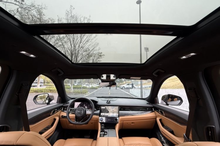 Used Lynk & Co 09 EM-P 2021 2.0T PHEV Ultra Six-Seater Interior 7