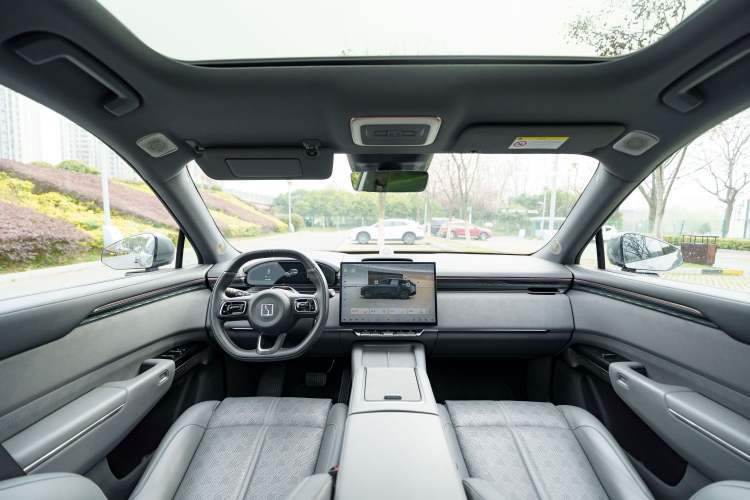 Used Zeekr 7X 2025 100 kWh Long-Range Rear-Wheel Drive with Intelligent Driving Features