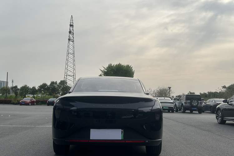 Used XPeng MONA M03 2024 620 with Ultra-Long Range Exterior 8