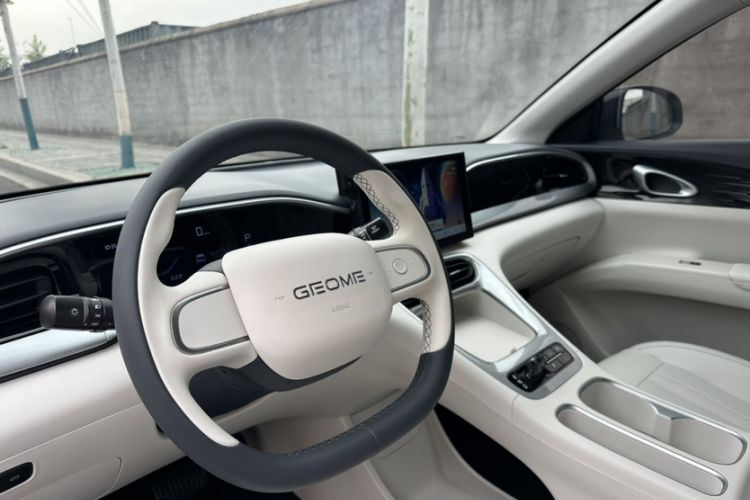 Used Geely Galaxy Geome 2025 310km Youth Edition Interior 9