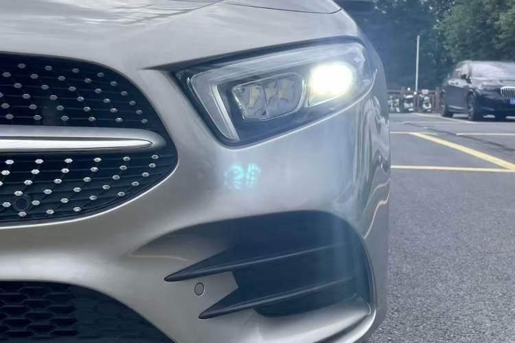 Used Mercedes-Benz A-Class 2020 Restyled A 200 L Sport Sedan Fashion Version