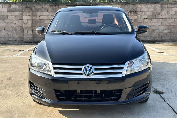 Used Volkswagen Santana 2015 1.6L Manual Fashion Edition