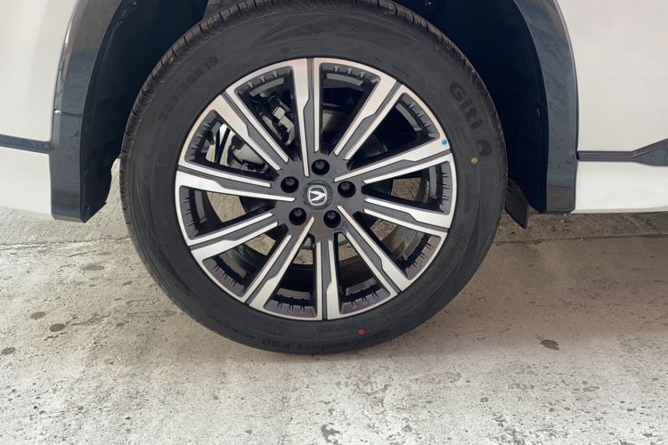 Used Changan CS75 PLUS 2026 Model, Smart Champion Edition 1.5T New Blue Whale Smart Navigation Version