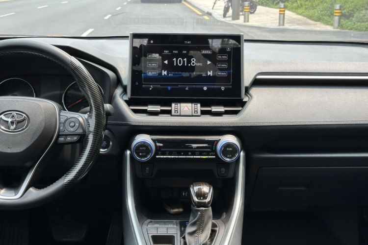 Used Toyota Wildlander 2022 2.0L CVT Two-Wheel Drive Luxury Edition
