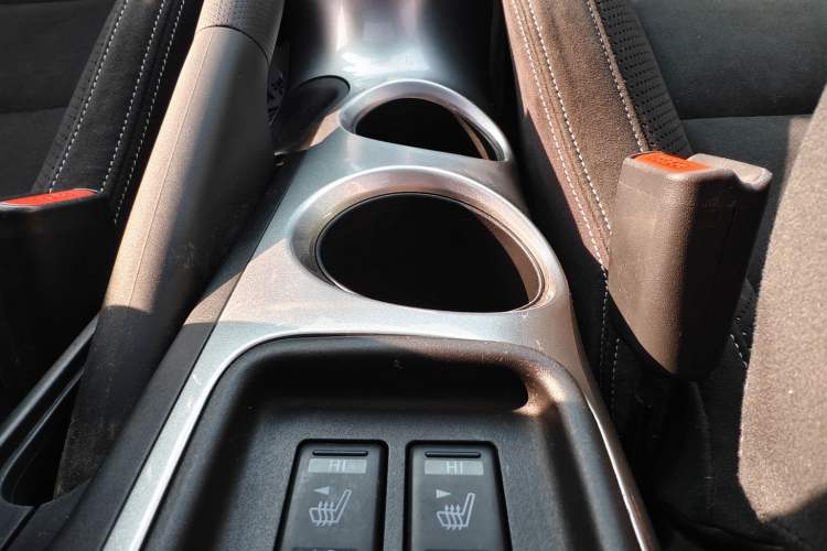 Used Infiniti ESQ 2014 1.6L Spontaneous Edition
